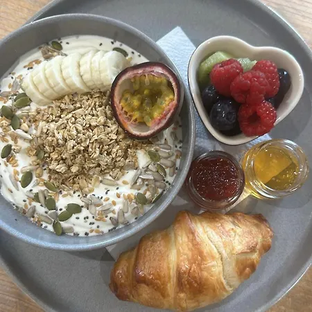 White House Farm - Beautiful Self Contained Courtyard Отель типа 