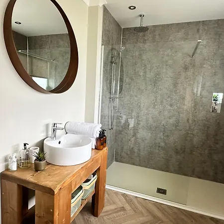 White House Farm - Beautiful Self Contained Courtyard Oda ve Kahvaltı